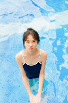 流浪地球在线观看